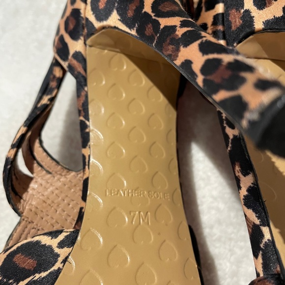 Betsy Johnson Leopard heels Sz 7 - Picture 6 of 7